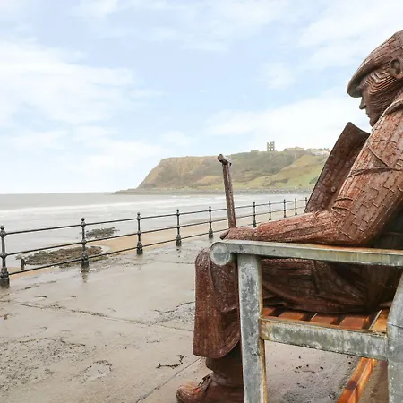 Captain's * Scarborough